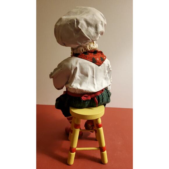 Clothique Santa Chef Figurine - Picture 3 of 5